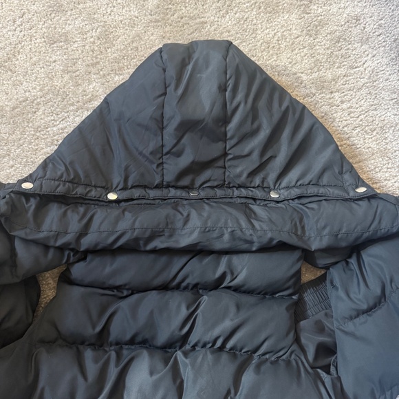 Women's Fabletics Puffy winter vest - Picture 7 of 8